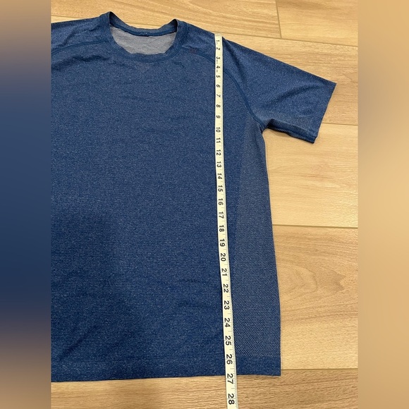 Lululemon Metal Vent Tech Short Sleeve T-Shirt Men's M Blue Athletic Activewear - Picture 3 of 6